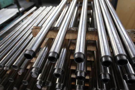 Pít tông bơm cao áp API 11AX mạ Chrome Thép AISI 1045